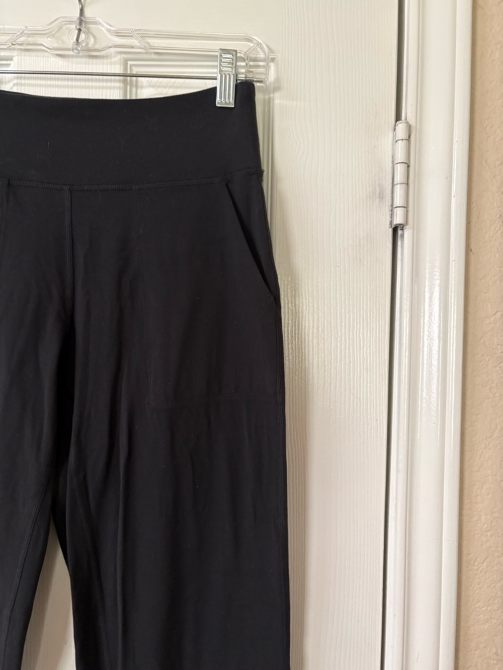 lululemon Athletica Align Mid Rise Black Joggers Size 6 Lightweight Nulu Fabric - Picture 5 of 14